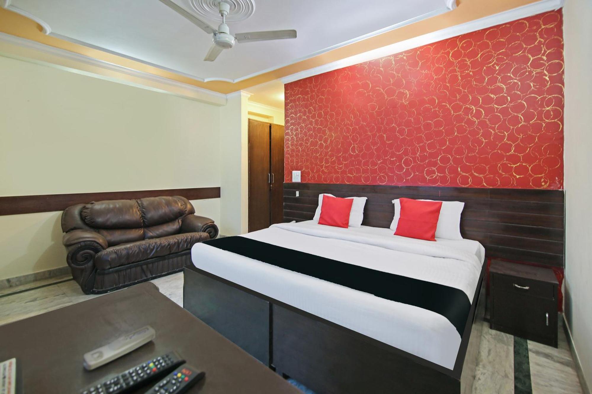 Capital O Tipsyy Near Aravali Biodiversity Park Gurgaon Exterior photo