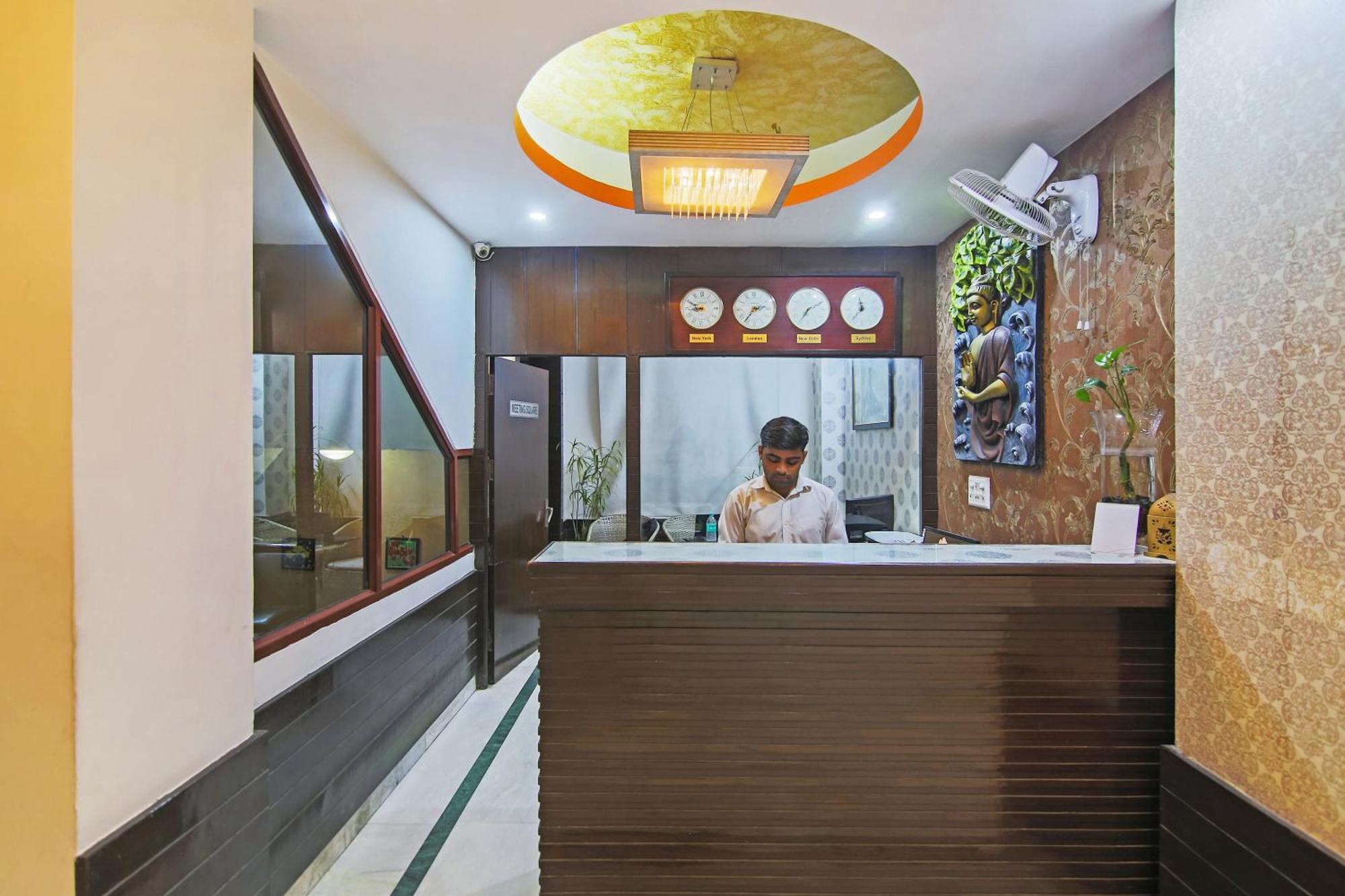 Capital O Tipsyy Near Aravali Biodiversity Park Gurgaon Exterior photo