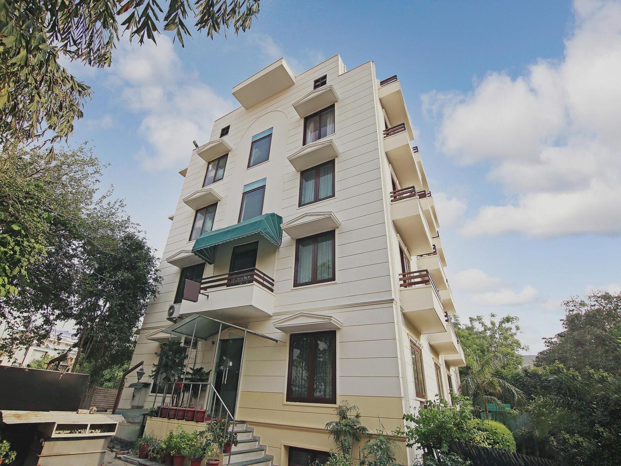 Capital O Tipsyy Near Aravali Biodiversity Park Gurgaon Exterior photo